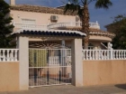 Chalet con 4 dormitorios se vende en La Zenia, Costa Blanca - mejor precio | unprecio.es