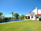 Chalet con 8 dormitorios se vende en Benahavis, Costa del Sol - mejor precio | unprecio.es