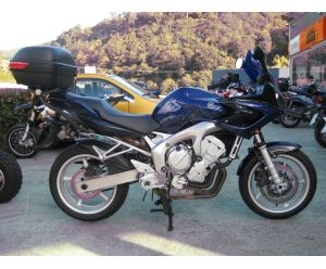 YAMAHA FZ6 FAZER