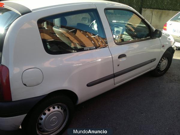 Vendo Renault Clio averiado