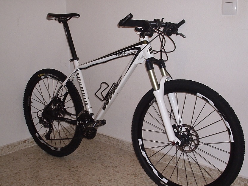 Vendo bicicleta de montaña conor