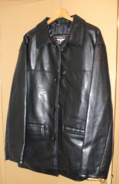 Vendo abrigo negro nuevo muy barato