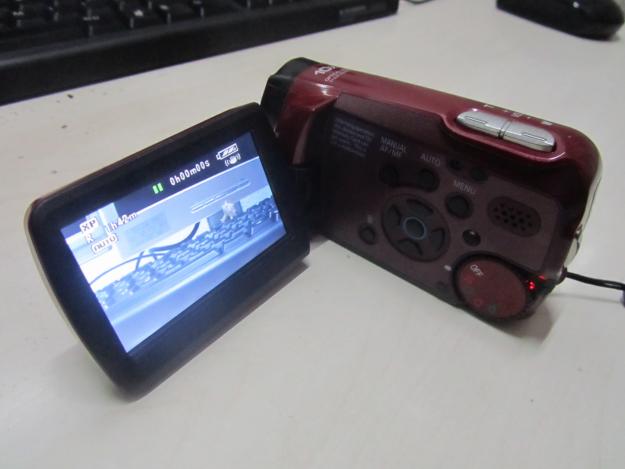 Vendo camara Panasonic SDR-S7