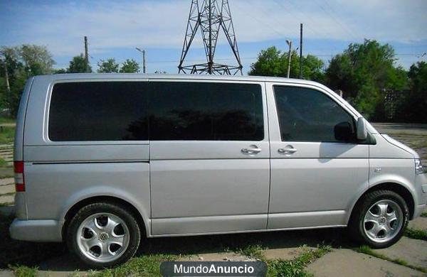 Volkswagen Multivan 2.5 TDI