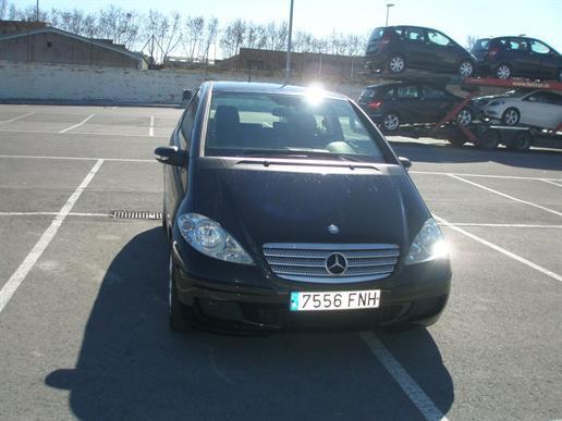 Mercedes-Benz A 180 CDI Red &black