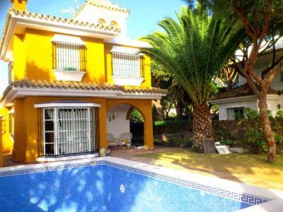 Chalet en alquiler de vacaciones en Chiclana de la Frontera, Cádiz (Costa de la Luz)