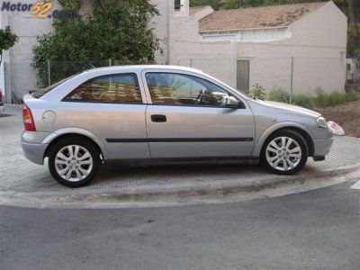 OPEL ASTRA OPEL ASTRA 2.0 DTI 16V SPORTIVE 3P - Valencia