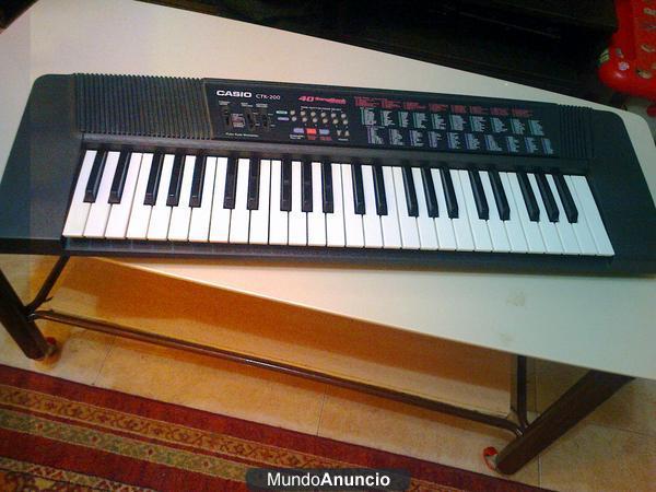 VENDO PIANO ELECTRONICO CASIO 200tk