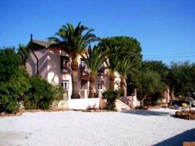 Chalet con 3 dormitorios se vende en Alhaurin de la Torre