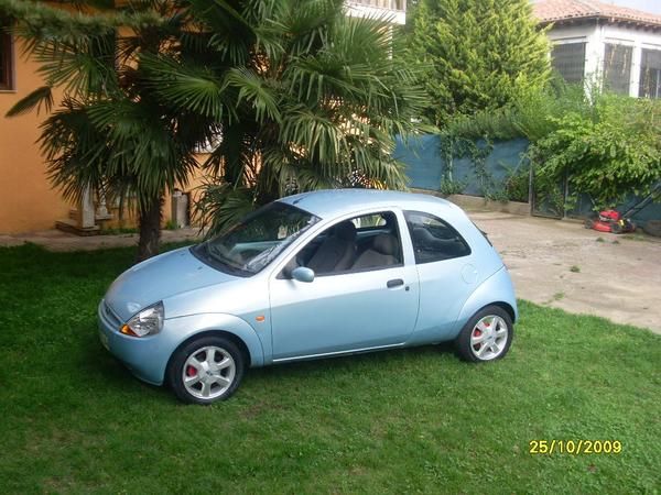 economico FORD KA 1.3 gasolina. por 1900euros del año 2000