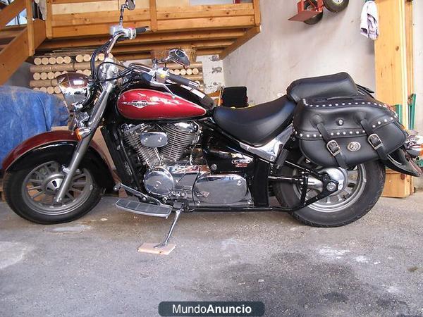 Suzuki VL800C