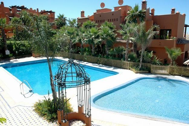 Adosado a la venta en The Golden Mile Costa del Sol