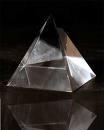 Pirámides de cristal serigrafiadas con Santiago Apóstol