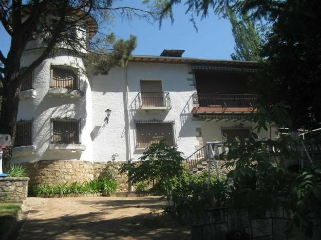 Casa en Miraflores de la Sierra