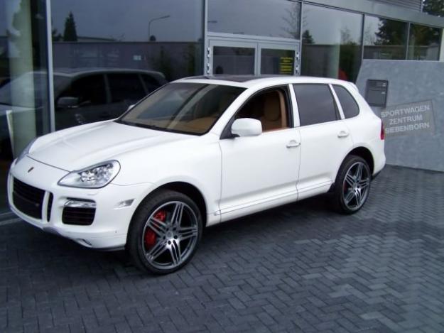 Porsche Cayenne Turbo*Panoramadach*Multimedia DVD*Luftfe