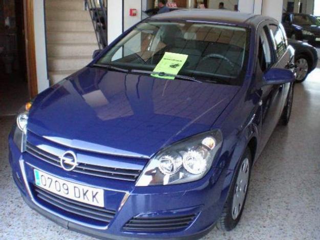 Venta de Opel ASTRA 1.7CDTI ENJOY 100CV '05 en Fuenlabrada