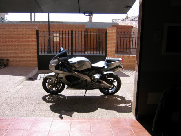 Aprilia rsv mille vendo