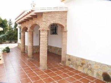 Chalet con 3 dormitorios se vende en Vinuela, Axarquia