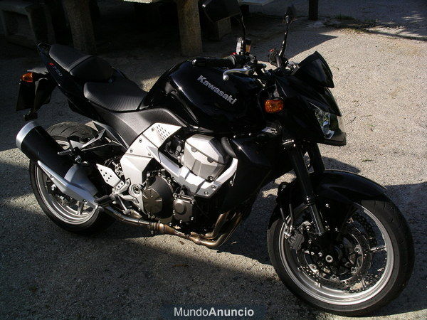 Z750 Negra