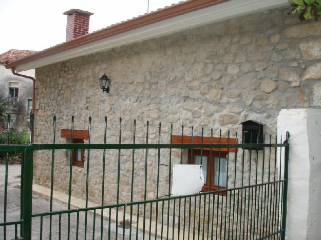Casa pareada en Valle de Losa