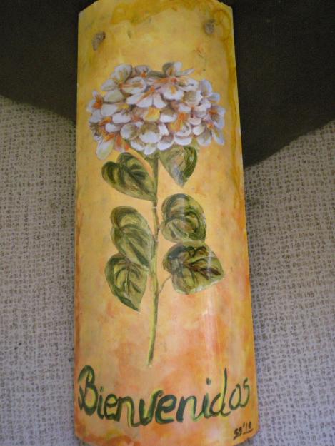 se venden tejas decoradas