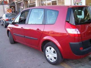 Venta de coche Renault GRAND SCENIC 1.9 DCI 120 CV CONFORT EXPRESSION '05 en Renteria