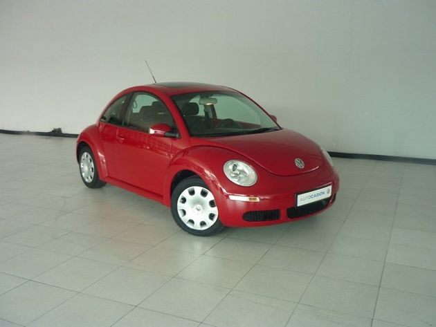 VOLKSWAGEN NEW BEETLE  1.6