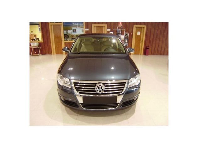 VOLKSWAGEN Passat 2.0TDI Highline DSG