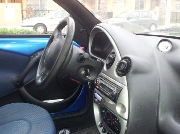 FORD KA 1.3 con 70 CV del 2004 por 1950 €