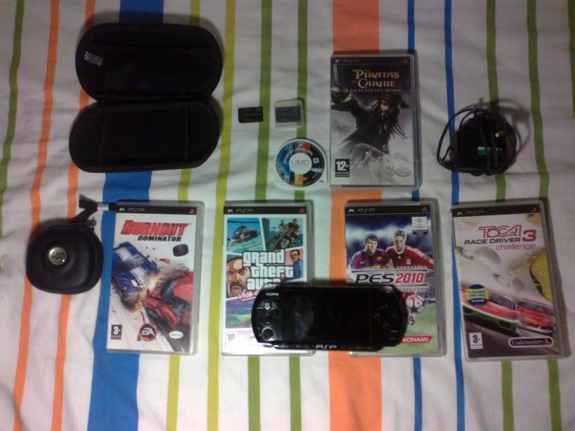 Vendo PSP 3000+6 Juegos+2 Tarjetas de Memoria+2 Fundas+Cargador.