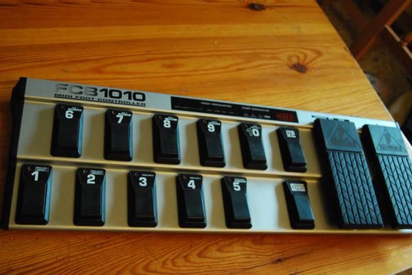 pedalera behringer fcb 1010