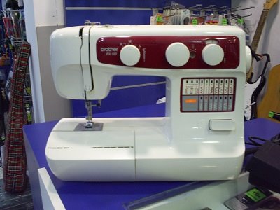 Maquina de coser brother px-100 en oferta.