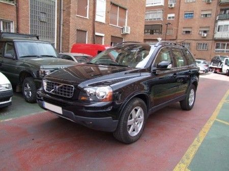 VOLVO XC 90 D5 MOMENTUM AUTOMáTICO 7 PLAZAS - Madrid