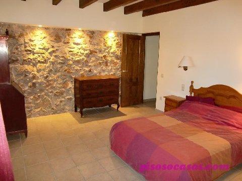 Venta de casa en Casa Tradicional Con Jardin De 931 M2 En Alquezar , Alquezar (Huesca)