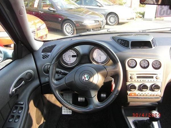 0094 02.2006 Alfa Romeo Crosswagon Q4 1,9 JTD Progression