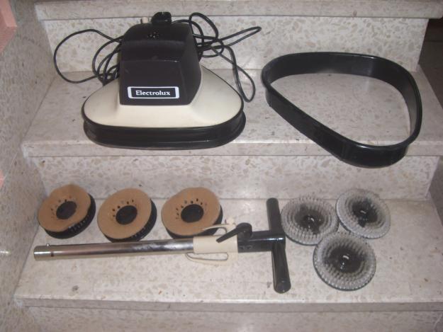 Abrillantadora enceradora Electrolux B-23