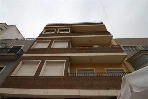 Apartment for Sale in Alicante, Comunidad Valenciana, Ref# 2999891