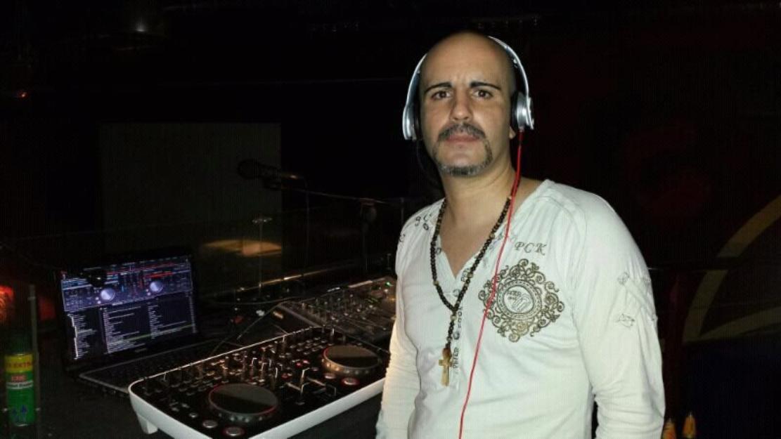 Dj profesional Brian Crazy(deejay movil,equipo propio)