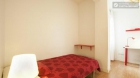 Rooms available - Nice 4-Bedroom apartment near the markets of El Rastro and Puerta del Toledo - mejor precio | unprecio.es