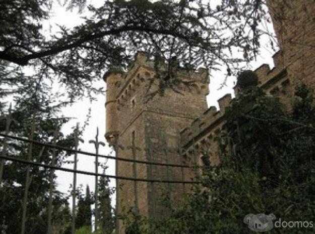 Castillo de lujo en venta, Barcelona, único del siglo XII ,más ofertas singulares en www.aldeasabandonadas.com