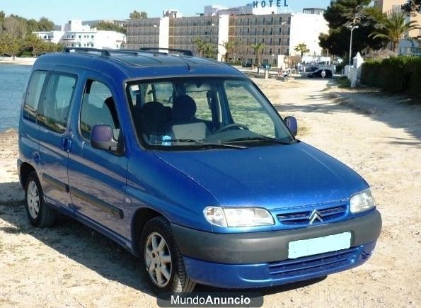 Citroen Berlingo con Panel Solar