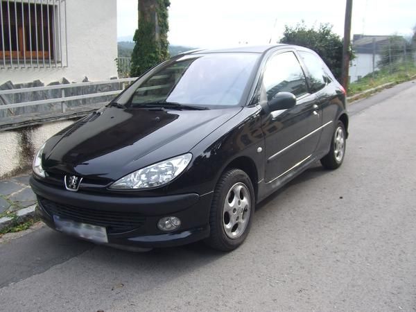 PEUGEOT 206