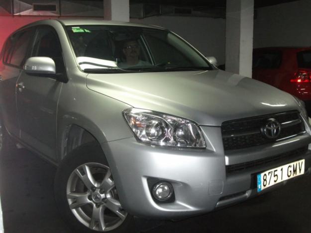 Vendo Toyota RV4. Año 2009 por poco uso,
