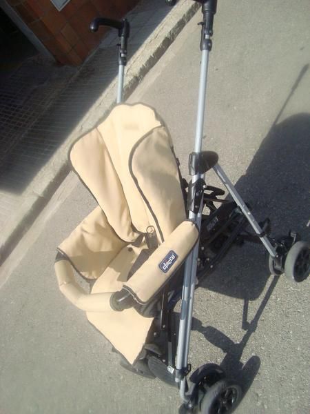 COCHE PASEO CHICCO TREK AVS