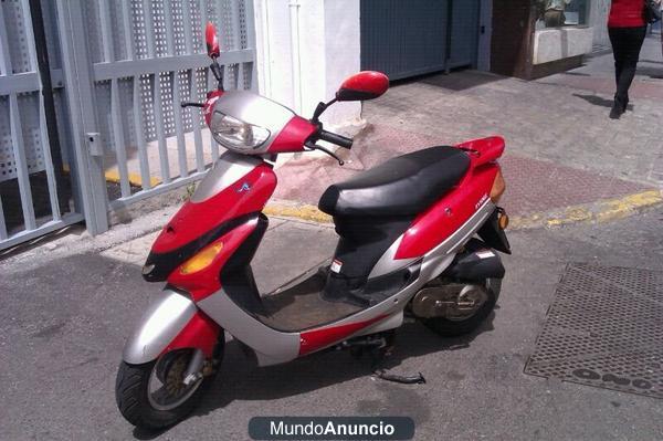 Se vende moto de 49 cc