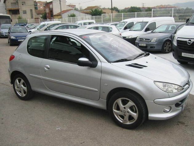 PEUGEOT 206  1.6 XS