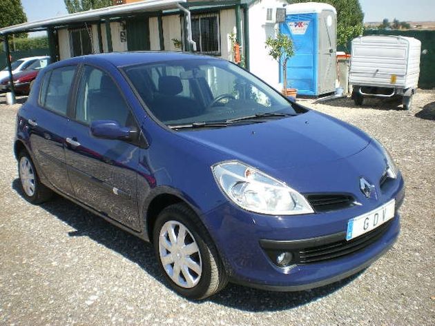TOYOTA AURIS  2.0D-4D SOL