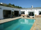 Chalet con 3 dormitorios se vende en Estepona, Costa del Sol - mejor precio | unprecio.es