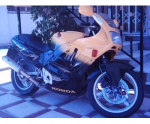 HONDA CBR 600 F