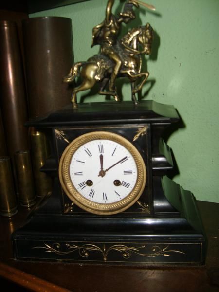 RELOJ DE ONIC O MARMOL NEGRO-1920